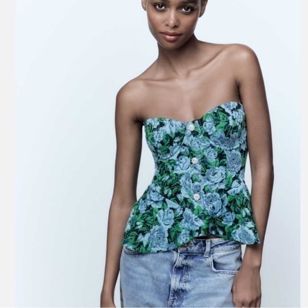 Zara NWT ruffled jacquard top 1930/453
